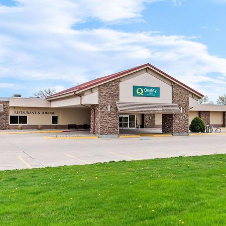 Quality Inn & Suites Columbus Exterior photo