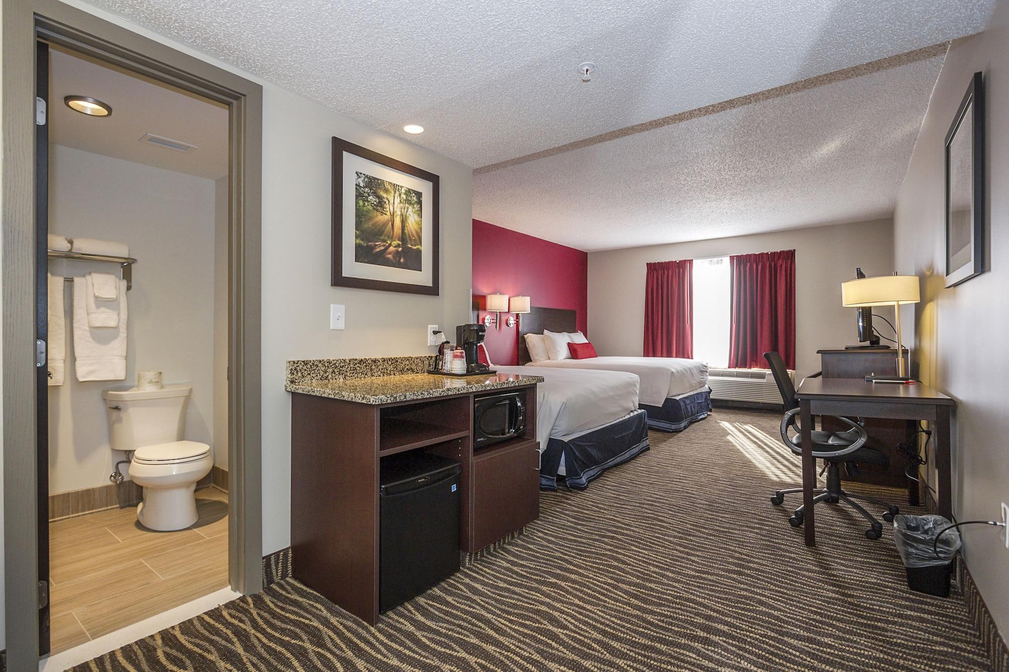 Quality Inn & Suites Columbus Exterior photo